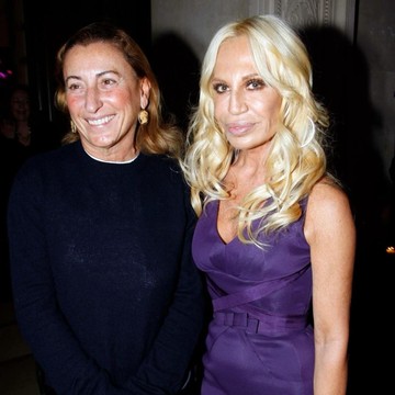 Deal! Prada Group Beli Versace Senilai 1,25 Miliar Euro, Begini Tanggapan Donatella