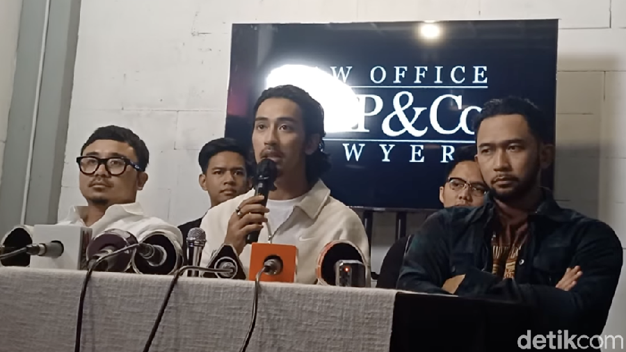 Abidzar Al-Ghifari Abidzar Al-Ghifari somasi 2 netizen.
