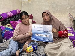 Donasi Sahabat Baik Bantu Kaki hingga Ekonomi Cyntia Membaik