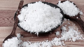 5 Cara Simpan Kelapa Parut Tanpa Kulkas, Tetap Awet Tahan Lama