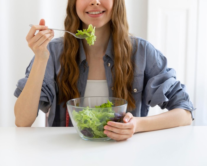 Konsumsi Makanan Kaya Akan Serat/ Foto: Freepik.com