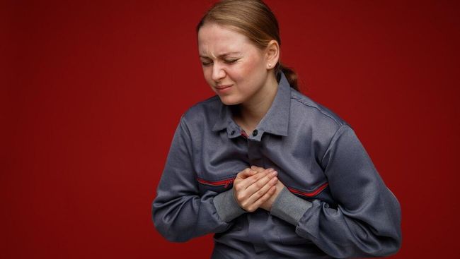 Hati-Hati! 5 Kebiasaan Ini Bikin Jantungmu Tua Lebih Cepat & Cara Ampuh Mencegahnya