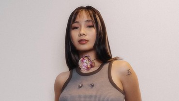 img-title Profil Niki Zefanya Penyanyi Indonesia yang Lagunya Tembus Top 20 Global Spotify