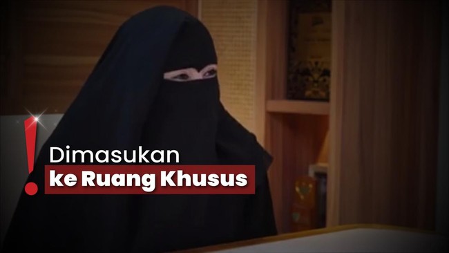 Peggy Melati Sukma Sampai Ditahan di Bandara saat Dakwah ke Luar Negeri