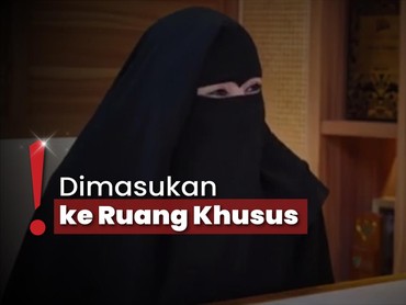 img-title Peggy Melati Sukma Sampai Ditahan di Bandara saat Dakwah ke Luar Negeri