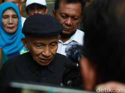 Amin Rais hingga Roy Suryo Geruduk UGM, Ijazah Jokowi Dipertanyakan