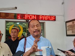 Penyidik KPK Mintai Keterangan Sejumlah Staf KONI Jatim Saat Penggeledahan