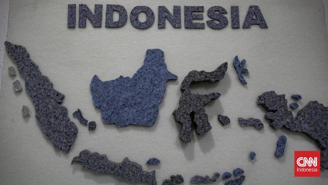 FOTO: Menyulap Baju Bekas Jadi Barang yang Bermanfaat
