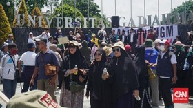 Tak Cukup ke UGM, Massa Akan ke Solo Buktikan Langsung Ijazah Jokowi