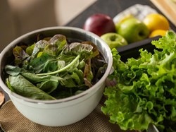 Rajin Konsumsi 5 Makanan Ini untuk Cegah Kanker Payudara