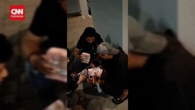 VIDEO: Bawa dan Simpan Uang Palsu, Polisi Tangkap Artis