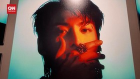 VIDEO: Isi Pameran GOLDEN The Moments Jungkook BTS di New York