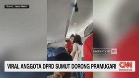 VIDEO: Viral Anggota DPRD Sumut Dorong Pramugari