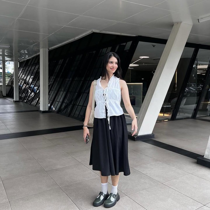 <p>Aktor Bucek Depp dikaruniai seorang putri bernama Arla Ailani dari pernikahannya dengan Unique Priscilla. Pernikahan mereka berkahir dengan perceraian dan saat ini, Arla sudah berusia 22 tahun, Bunda. (Foto: Instagram @arla.ailani)</p>