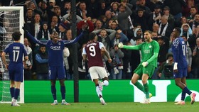 Nyaris Disingkirkan Aston Villa, Untung PSG Punya Donnarumma