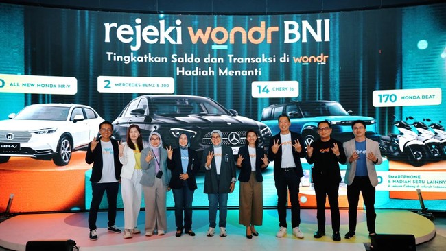 Undian Rejeki wondr BNI menyediakan hadiah 2 unit Mercedes-Benz New E300, 14 unit Chery J6, 20 unit Honda HR-V, 170 unit Honda Beat, dan ratusan smartphone.