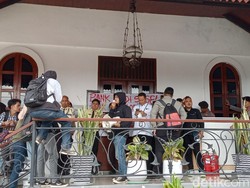 Massa Segel Bank SulutGo Imbas Pemprov Gorontalo Tak Dapat Kursi Komisaris