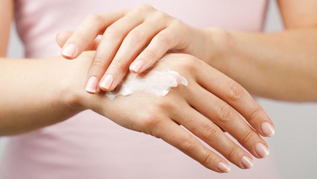 10 Rekomendasi Hand Body Lotion untuk Kulit Kering dan Bersisik