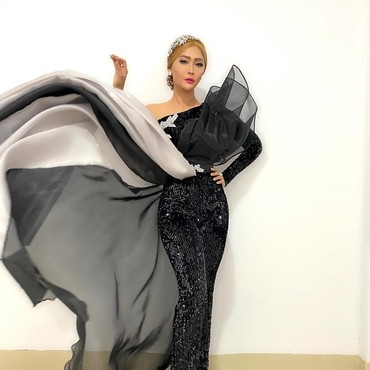 Digaji di Atas UMR, Ini Fasilitas Mewah yang Didapat 12 ART Inul Darartista