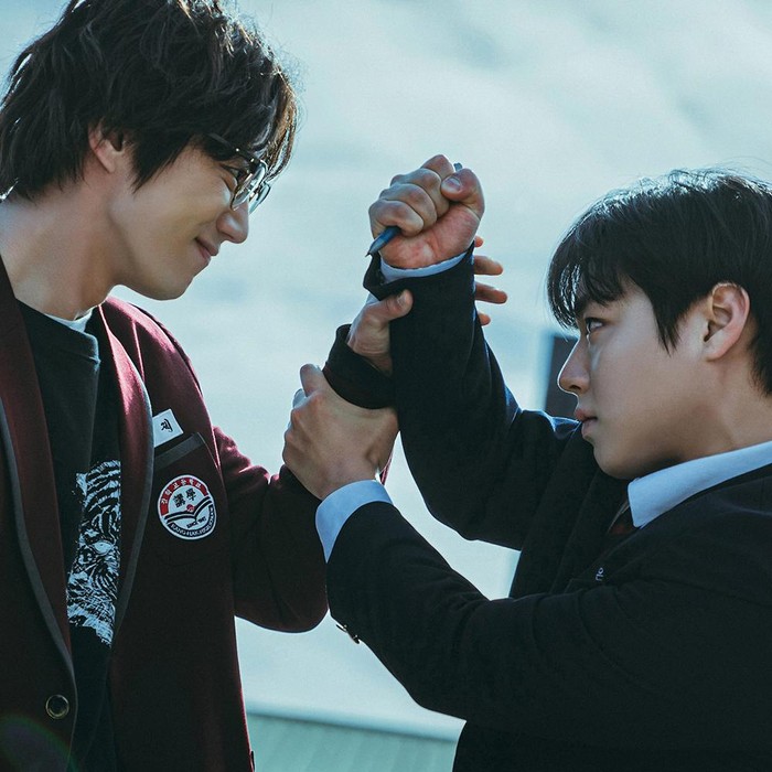 Lee Jun Young dan Park Ji Hoon / Foto: Netflix
