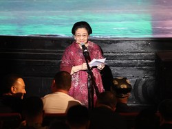 Video Megawati Saat Tonton Teater Sukarno: Bentuk Nyata Persahabatan
