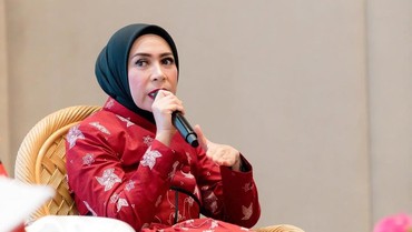 Ngaku Oplas gegara Wajah Digunjing, Melly Goeslaw: Cuek Aja