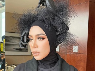 img-title Jumlah Royalti Menurun dari Rp559 Juta ke Rp4,9 Juta, Melly Goeslaw: Kenapa Hayo?