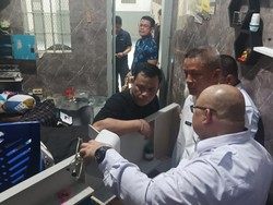 Rutan Pekanbaru Digeledah Usai Viral Napi Dugem-Pesta Narkoba, 14 Hp Disita