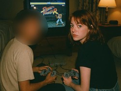 Begini Cara Bikin Foto Main PS Bareng Artis via ChatGPT yang Lagi Viral