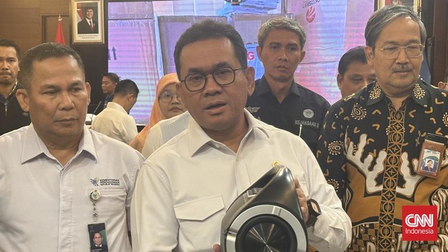 Mendag Budi Santoso memastikan peningkatan impor RI dari China bukan praktik transhipment sebagai upaya mengakali tarif dagang Presiden AS Donald Trump.