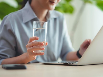 Cara Melakukan Diet Air Putih untuk Turunkan Berat Badan