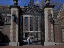 Harvard Dilarang Terima Mahasiswa Asing, Kemdiktisaintek Antisipasi Bareng LPDP