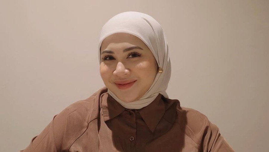 Kesha Ratuliu Dinner Romantis di Rumah Sakit Setelah Lahiran