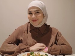 Kesha Ratuliu Bantah Pernah Pacaran dengan Al Ghazali