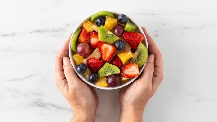 img-title 6 Manfaat Konsumsi Semangkuk Buah Setiap Hari, Bisa Turunkan Berat Badan hingga Awet Muda!