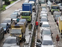 DPR Buka Suara Soal Macet Parah Arah Pelabuhan Priok