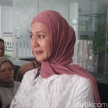 Terpopuler: Drama Cerai Baim Wong dan Paula vs Artis Termahal di Dunia Prostitusi