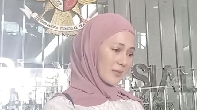 Tim kuasa hukum Paula Verhoeven akan ambil langkah hukum soal draft putusan cerai Paula dan Baim Wong yang bocor ke media sosial.