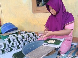 Perajin Mendoan dan Tahu di Banyumas Sambat Imbas Dolar Naik