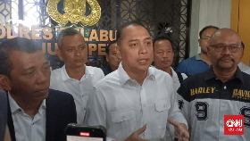 Walkot Surabaya Dampingi 30 Pekerja Lapor Polisi soal Ijazah Ditahan