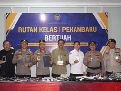 Razia di Rutan Sialang Bungkuk, 64 HP-Alat Isap Sabu Disita