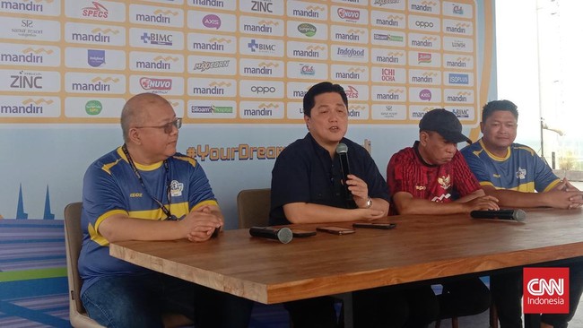 Ketua Umum Erick Thohir menyambut baik prestasi yang diukir Nova Arianto dengan meloloskan Timnas Indonesia U-17 ke Piala Dunia U-17 2025.