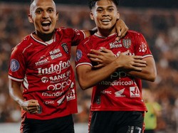 Gol Irfan Jaya Benamkan Persib di Babak Pertama