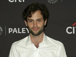 Aktor You Penn Badgley Pernah Krisis Percaya Diri, Ingin Punya Tubuh Berbeda