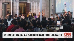 VIDEO: Peringatan Jalan Salib di Katedral Jakarta