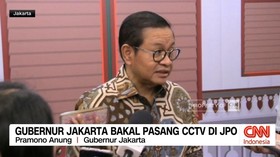VIDEO: Gubernur Jakarta Bakal Pasang CCTV di JPO