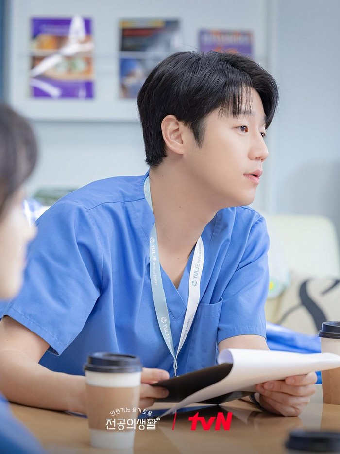 Karakternya yang tampak santai dan hangat membuat pemirsa menantikan penampilannya dalam drama Korea ini, Beauties./ Foto: tvN