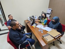 Ridwan Kamil Laporkan Lisa Mariana ke Bareskrim!