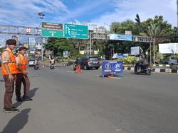 Lalin Puncak Bogor Lancar Saat Libur Panjang Paskah Hari Ini, One Way Disiapkan