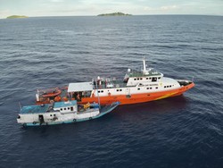Kapal Bawa 10 Penumpang-ABK Mati Mesin di Maluku Tengah, Tim SAR Evakuasi